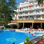 Lotos Szálloda 2*